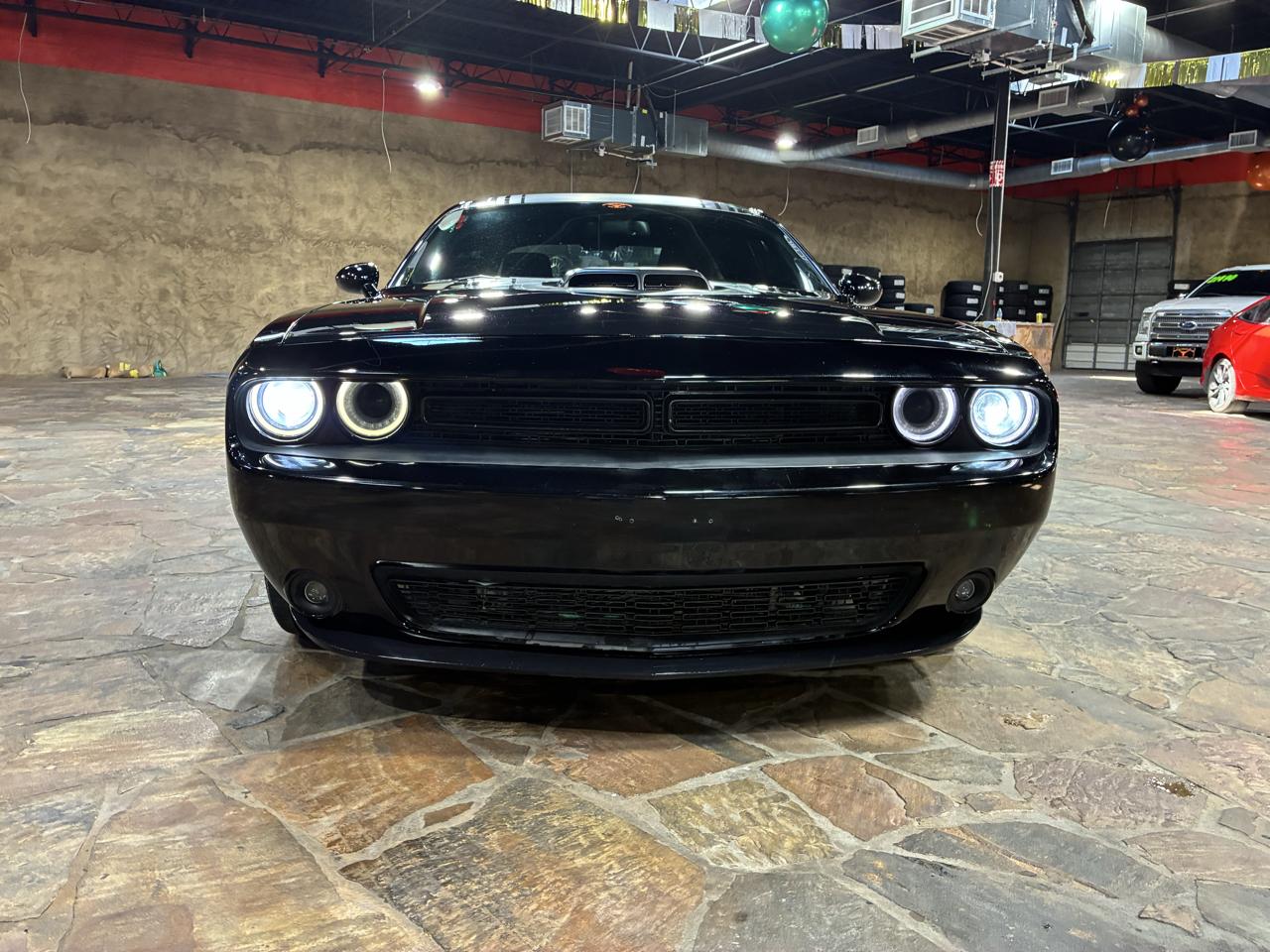 Dodge Challenger 2dr Cpe R/T Shaker 2016