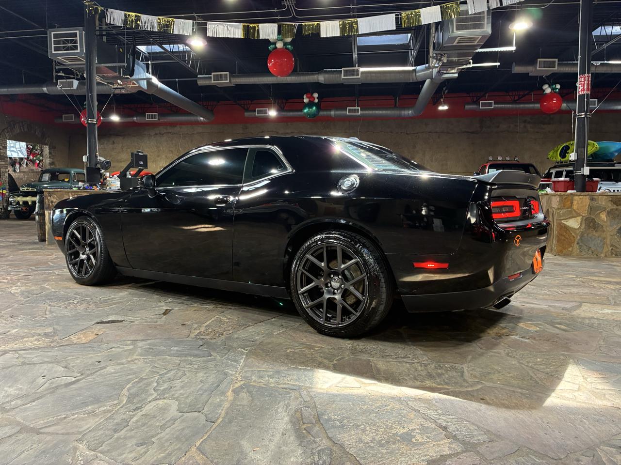 Dodge Challenger 2dr Cpe R/T Shaker 2016