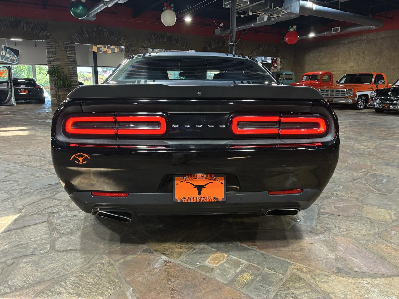 Dodge Challenger 2dr Cpe R/T Shaker 2016