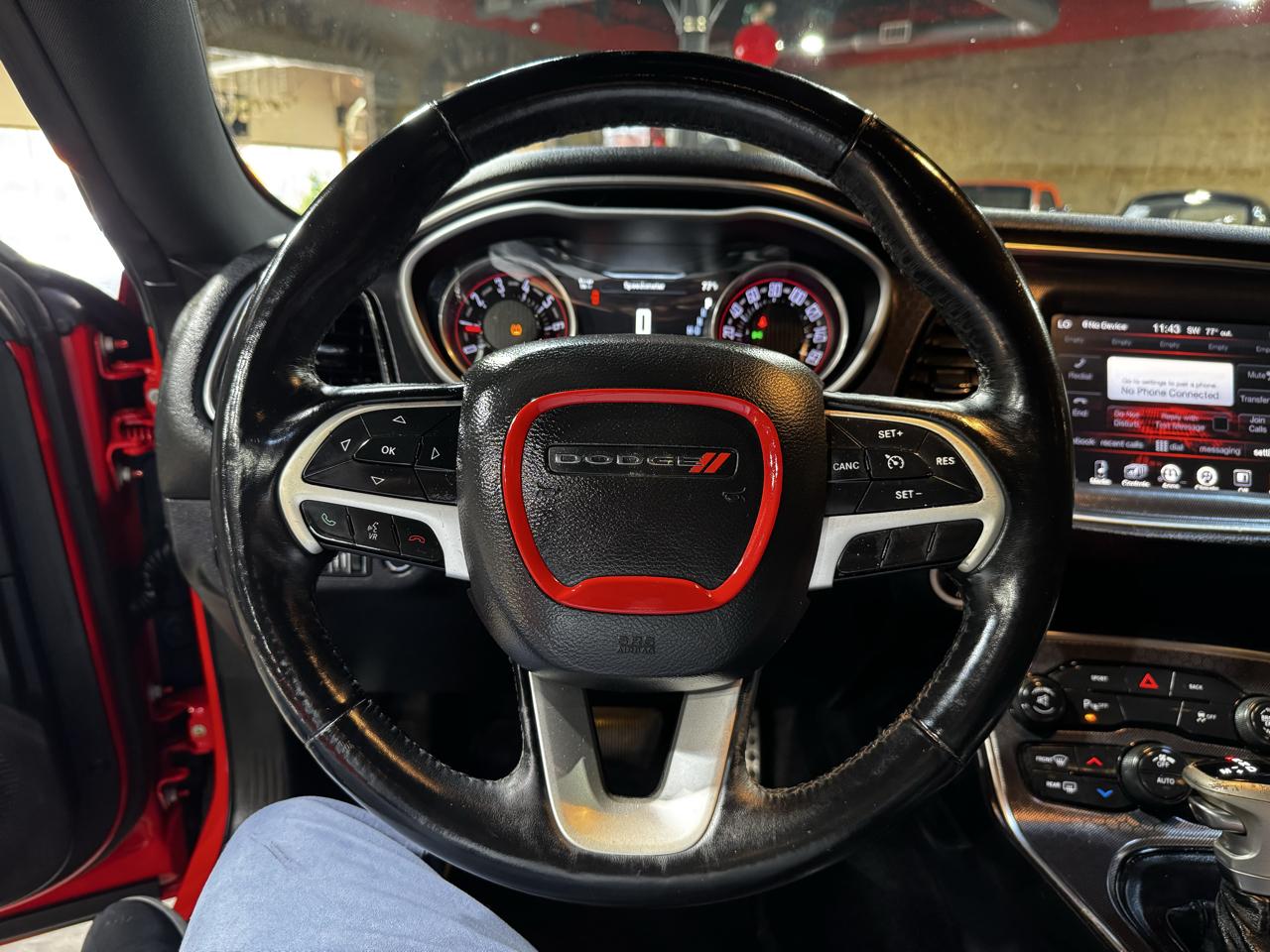Dodge Challenger 2dr Cpe SXT Plus 2016