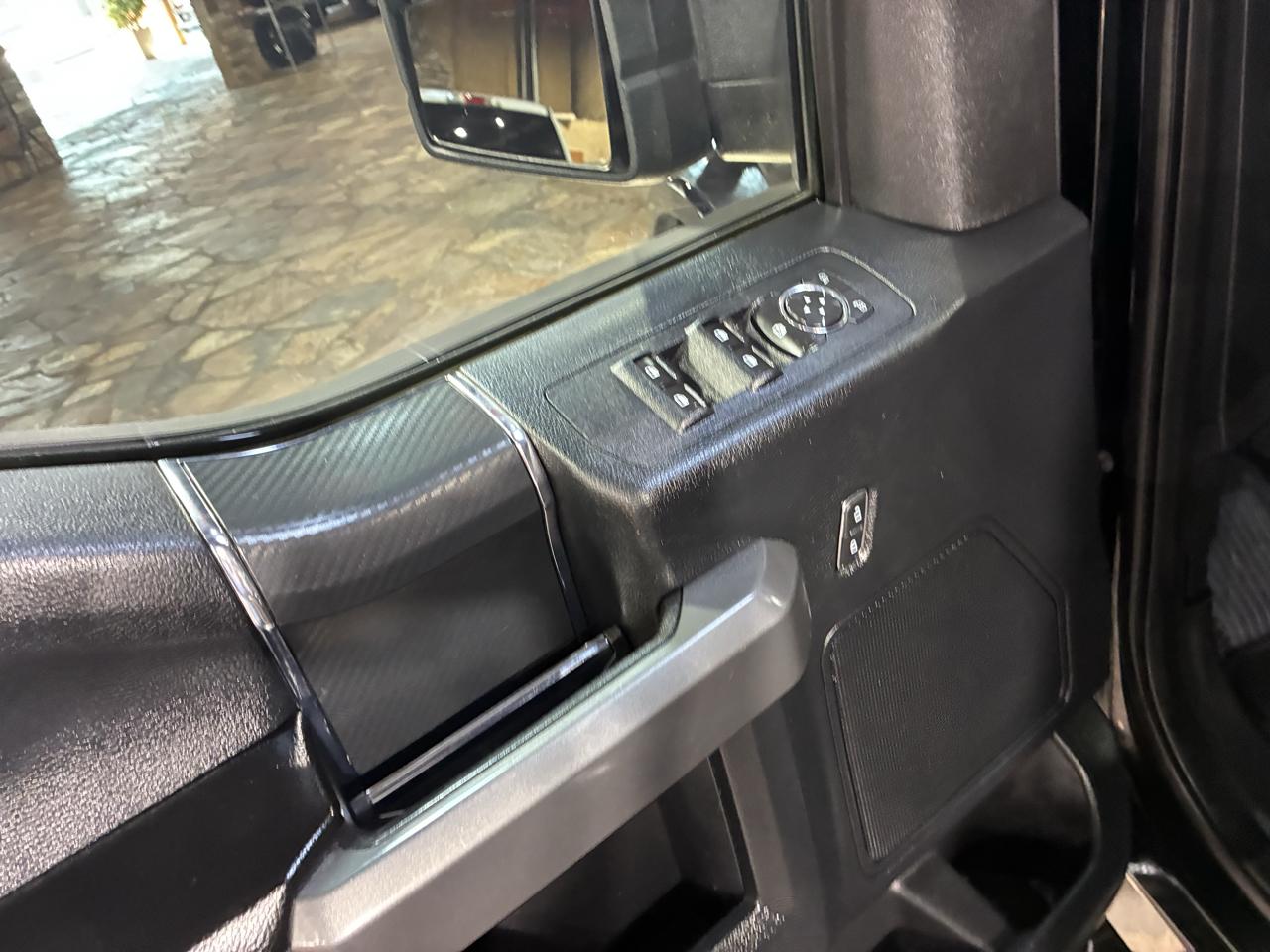 Ford F-150 2WD SuperCrew 139" XLT 2018