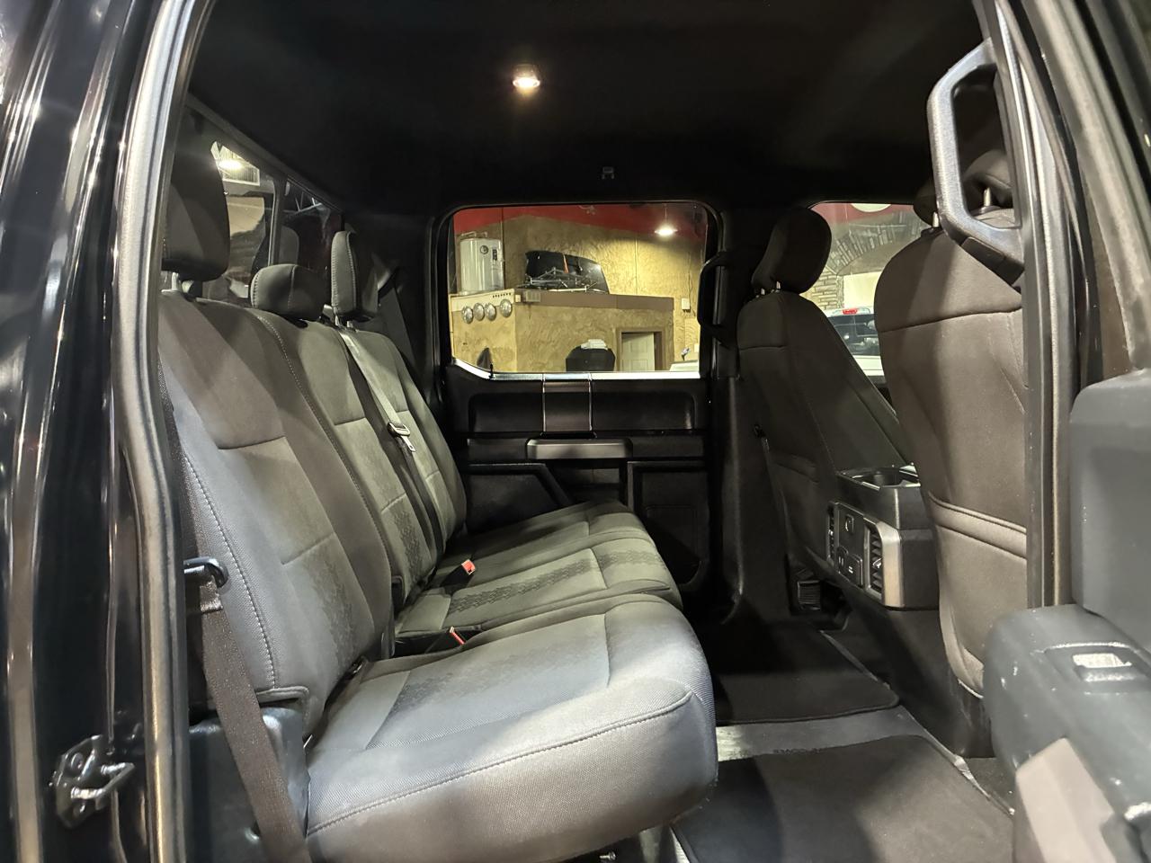Ford F-150 2WD SuperCrew 139" XLT 2018