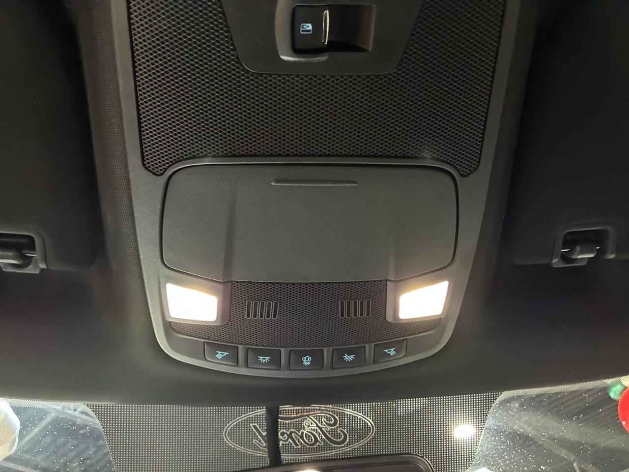 Ford F-150 2WD SuperCrew 139" XLT 2018