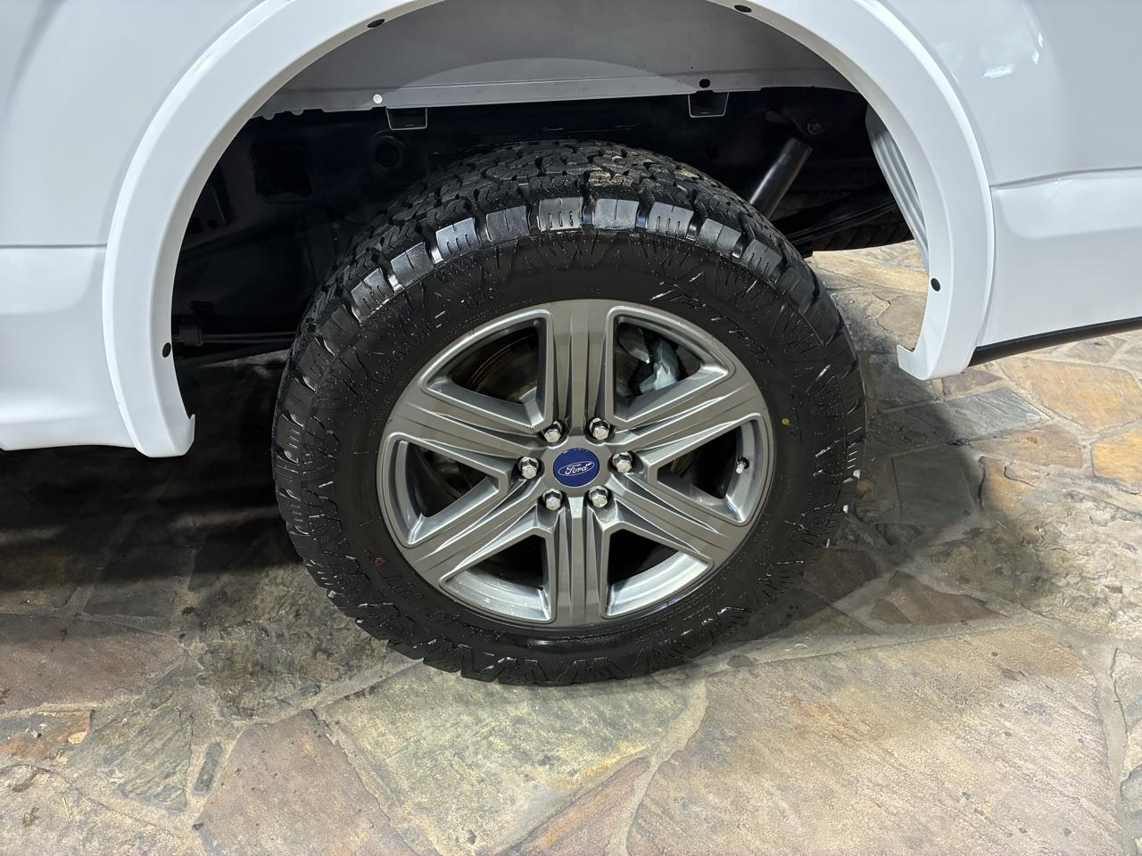 Ford F-150 4WD SuperCab 145" FX4 2020