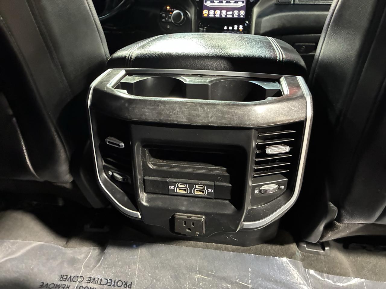 RAM 1500 Big Horn 4x4 Crew Cab 5'7" Box 2021