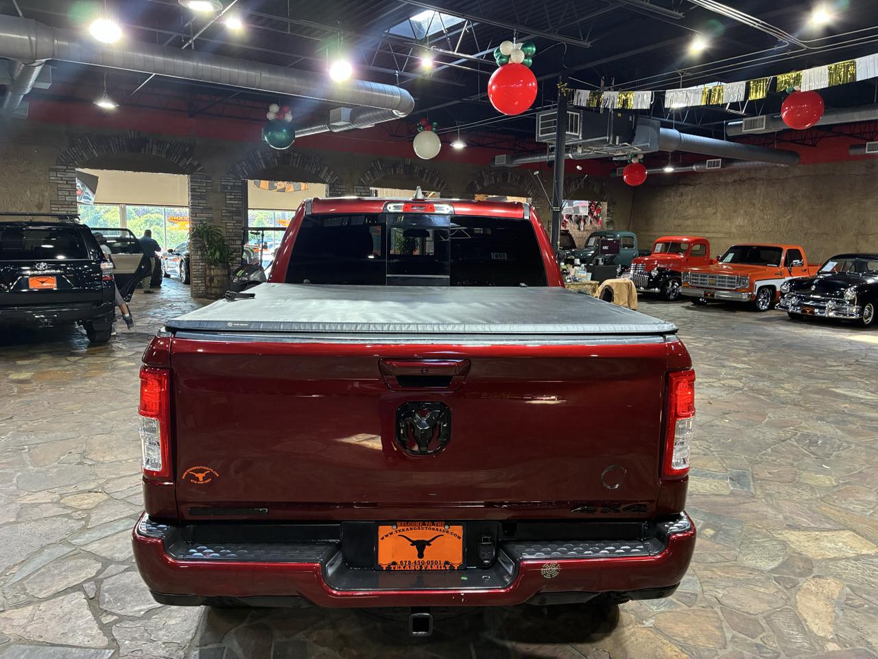 RAM 1500 Big Horn 4x4 Crew Cab 5'7" Box 2021