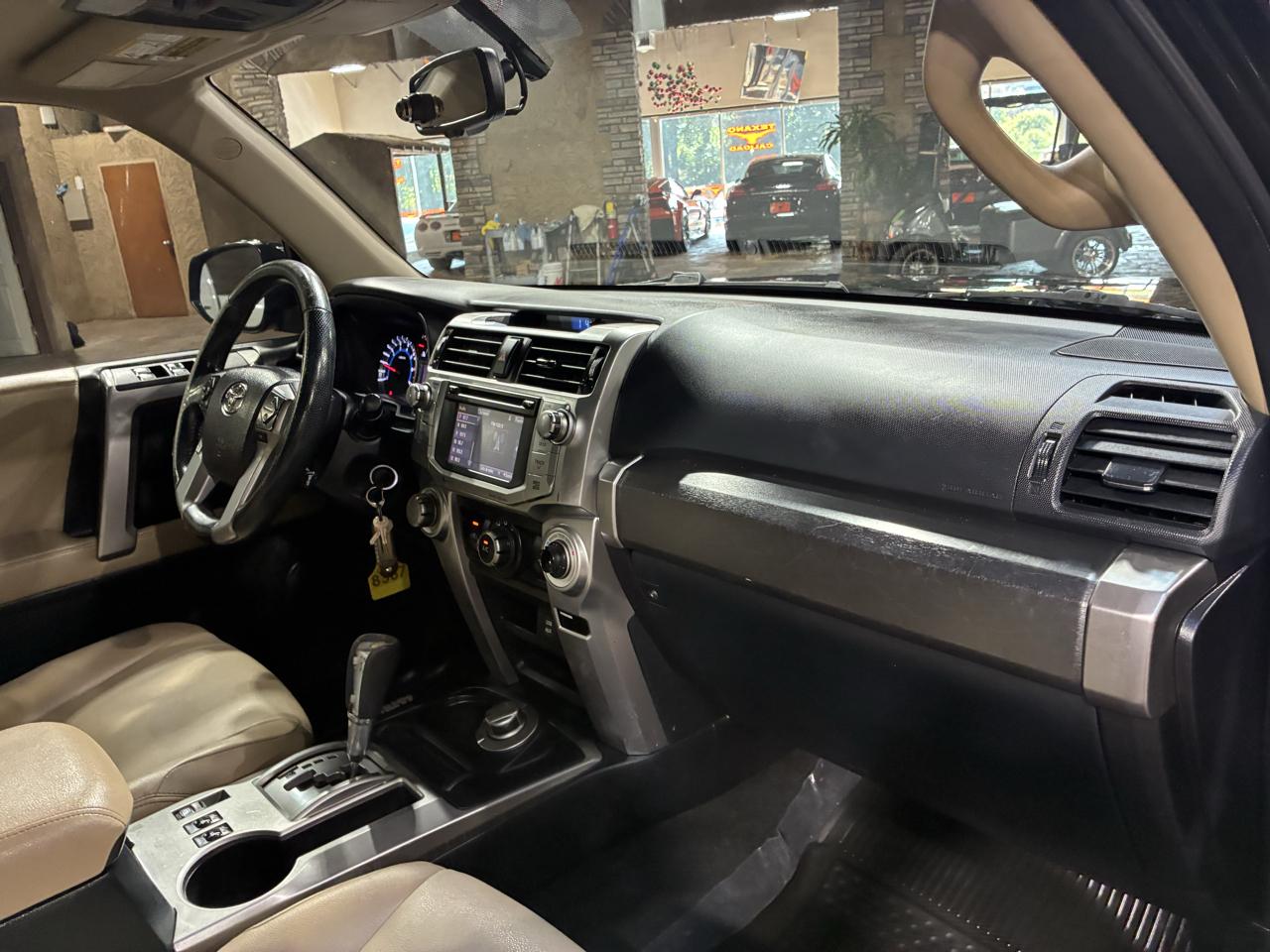 Toyota 4Runner 4WD 4dr V6 Trail Premium (Natl) 2016