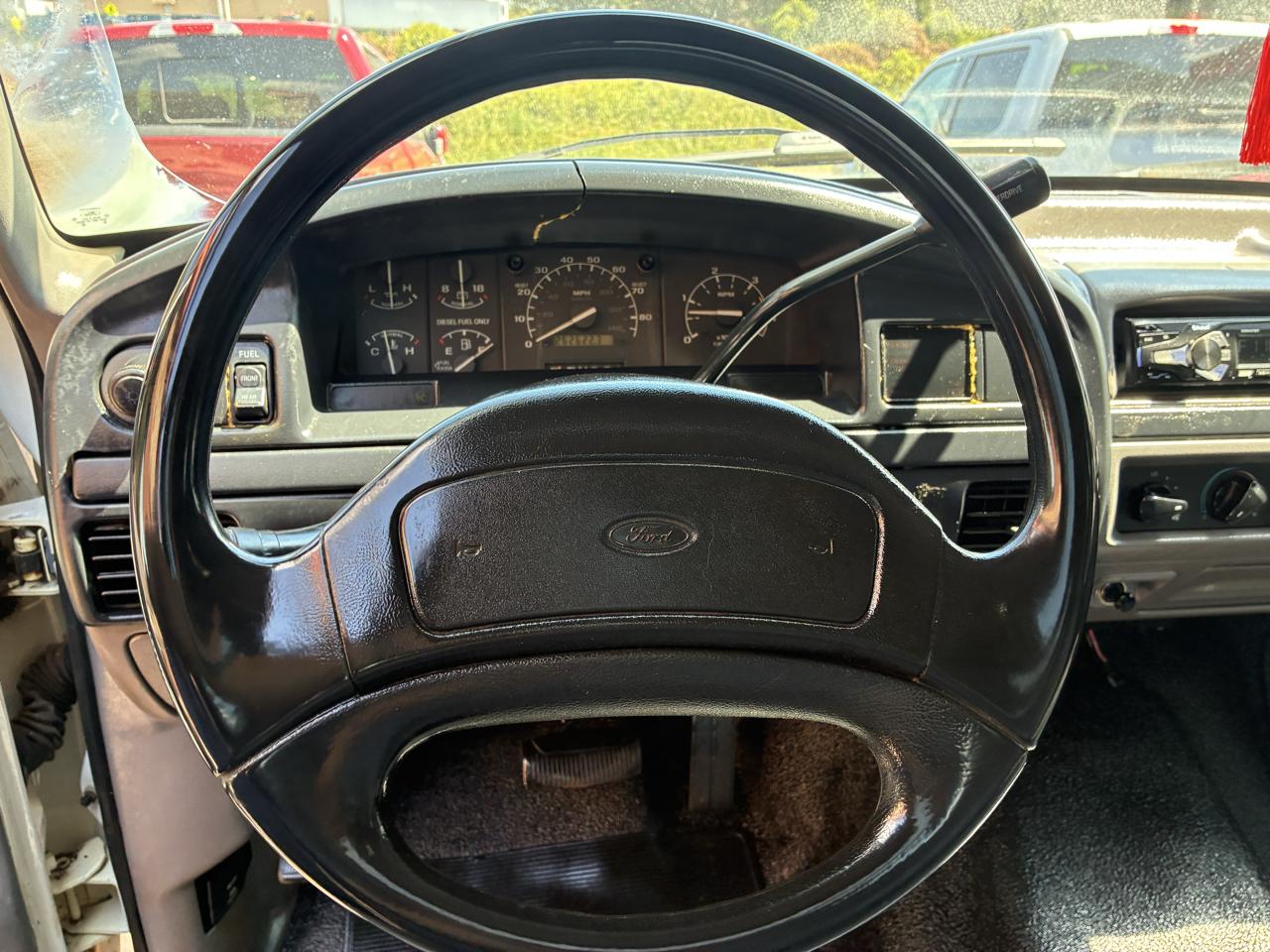 Ford Super Duty F-350 DRW 2WD Reg Cab 137" XLT 1996
