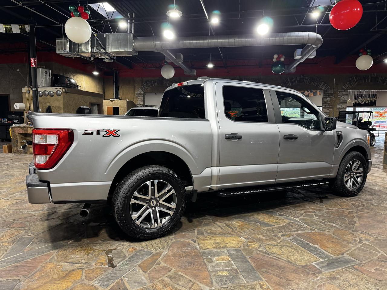 Ford F-150 Lariat 2WD SuperCrew 5.5' Box 2021