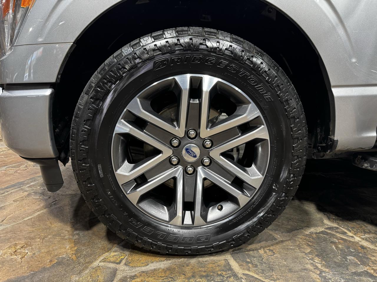 Ford F-150 Lariat 2WD SuperCrew 5.5' Box 2021