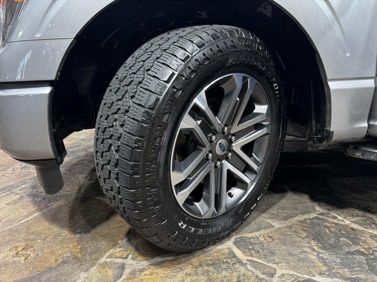 Ford F-150 Lariat 2WD SuperCrew 5.5' Box 2021