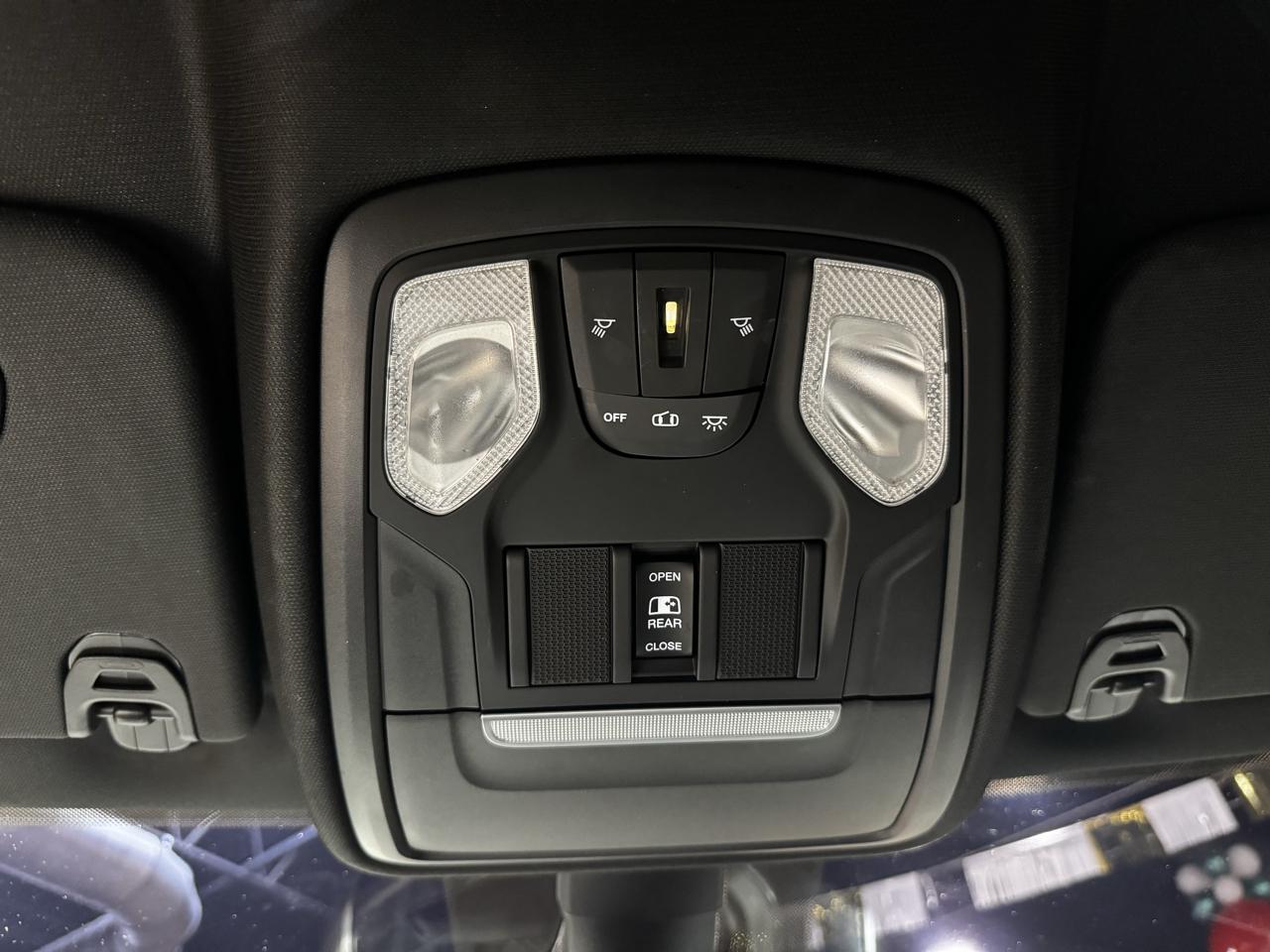 RAM 1500 Big Horn/Lone Star 4x2 Crew Cab 5'7" Box 2019