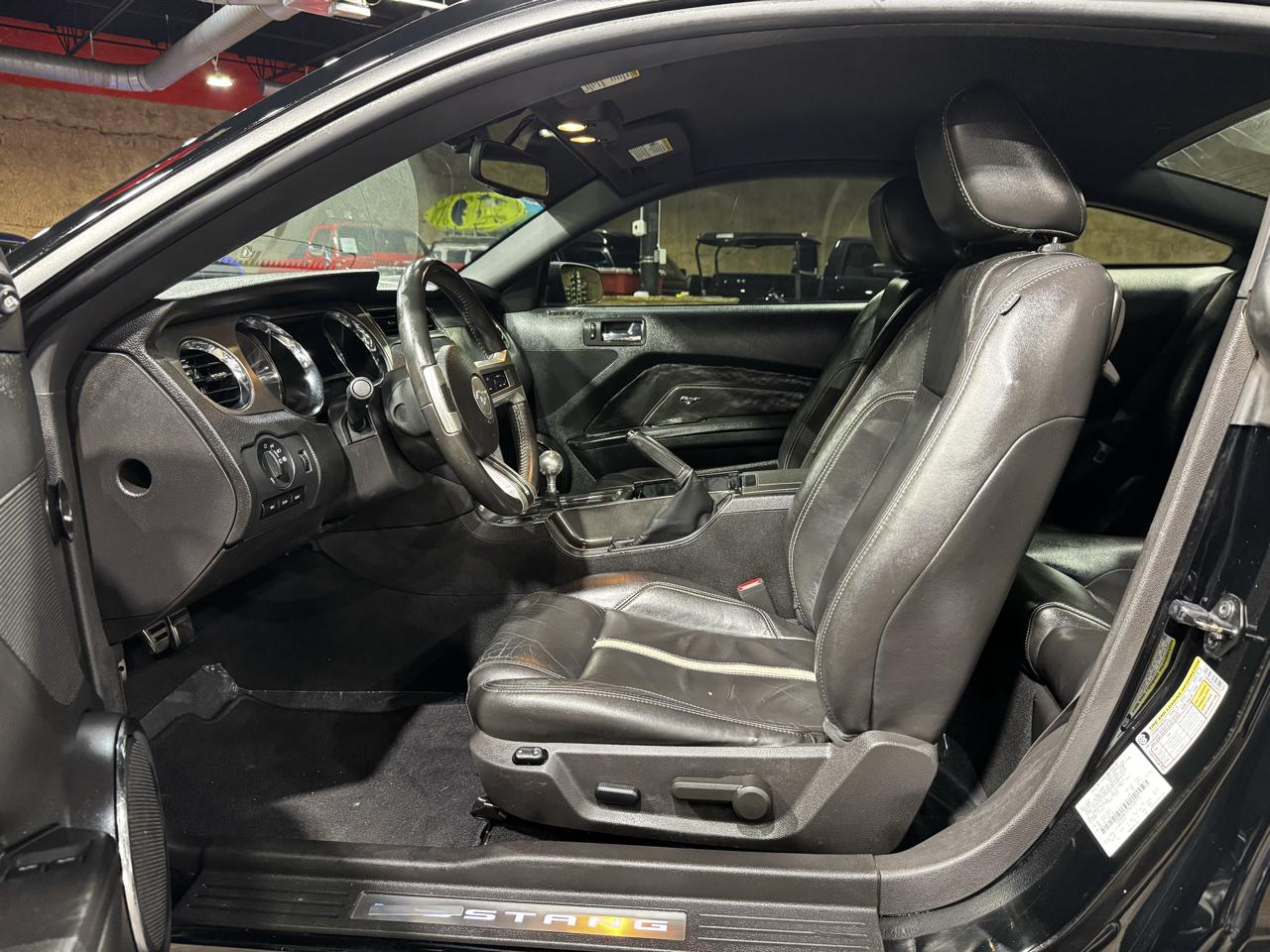 Ford Mustang 2dr Cpe GT 2010