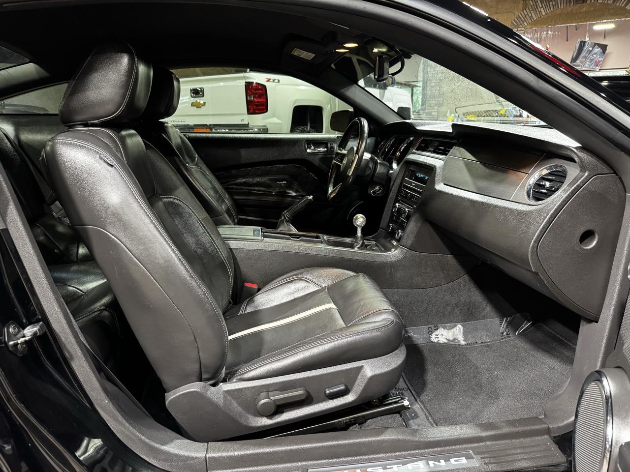 Ford Mustang 2dr Cpe GT 2010