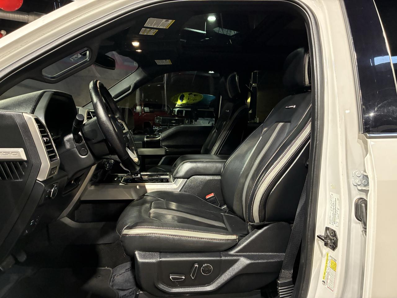 Ford F-150 4WD SuperCrew 157" Platinum 2018