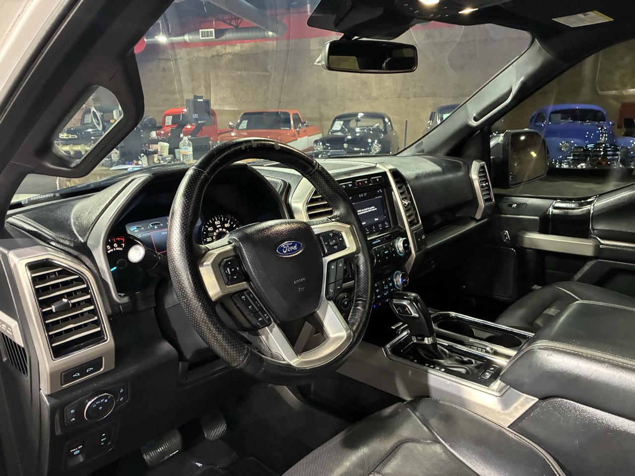 Ford F-150 4WD SuperCrew 157" Platinum 2018