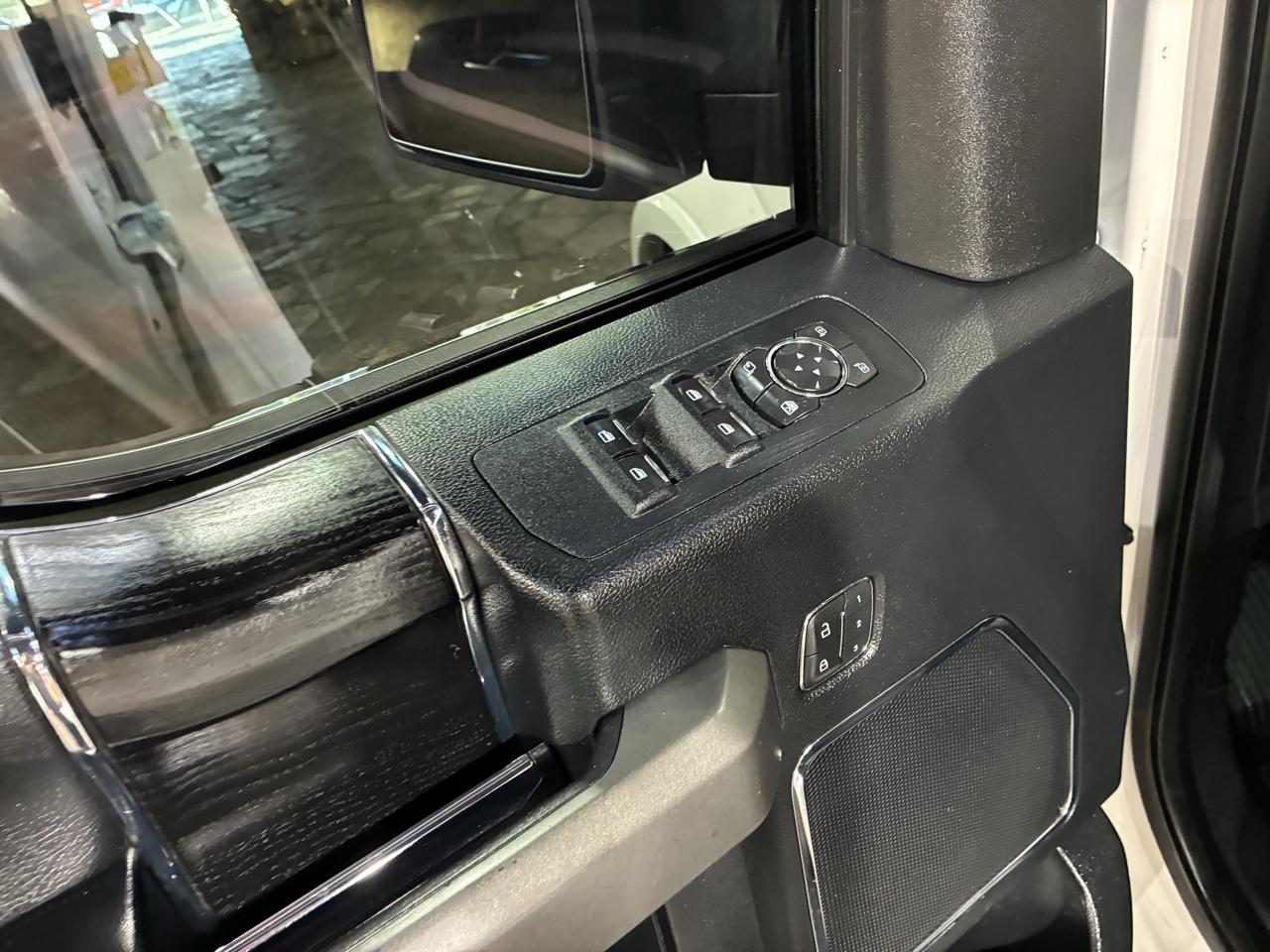 Ford F-150 4WD SuperCrew 157" Platinum 2018