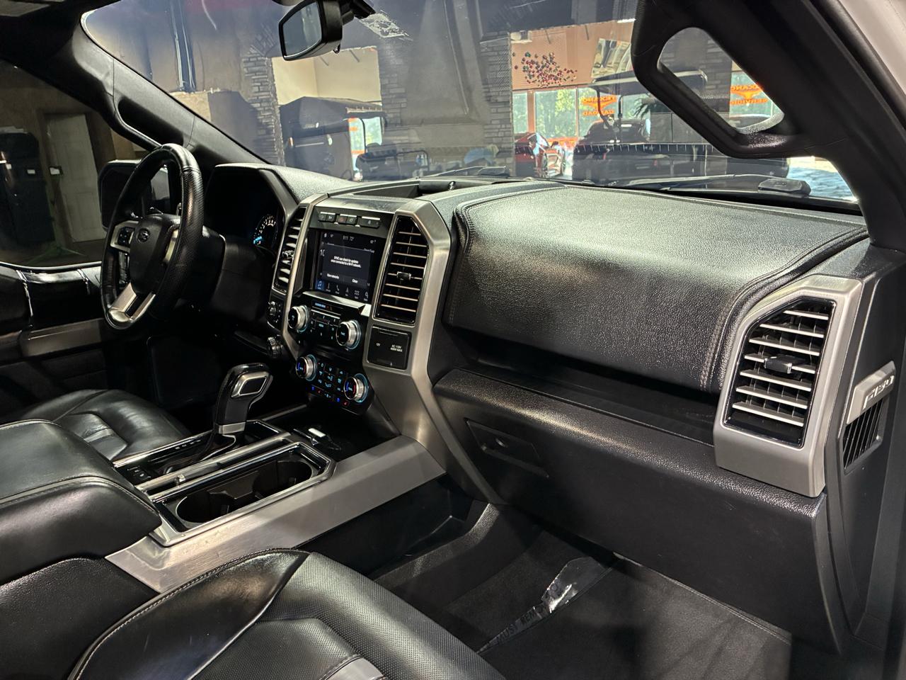 Ford F-150 4WD SuperCrew 157" Platinum 2018
