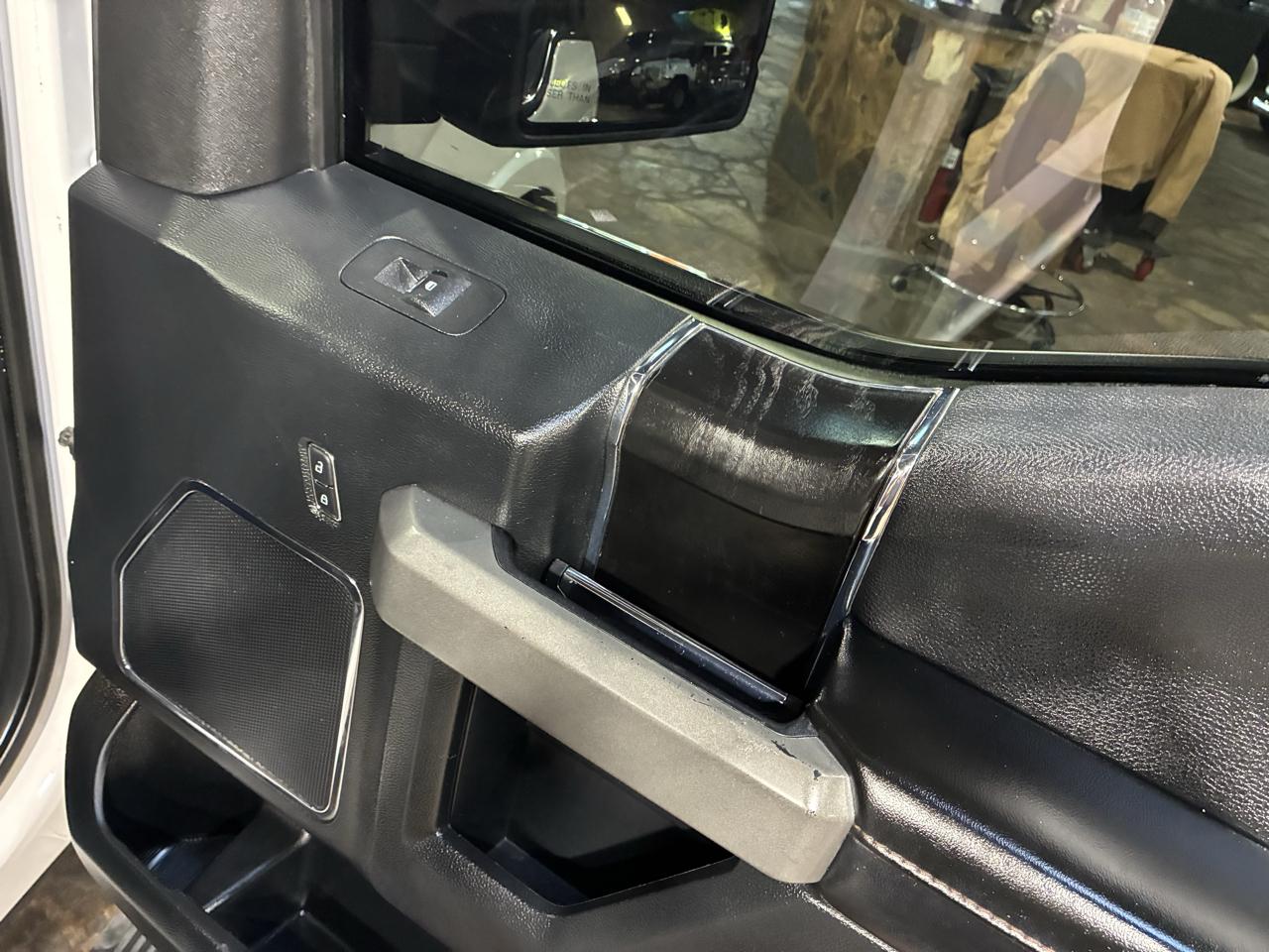 Ford F-150 4WD SuperCrew 157" Platinum 2018