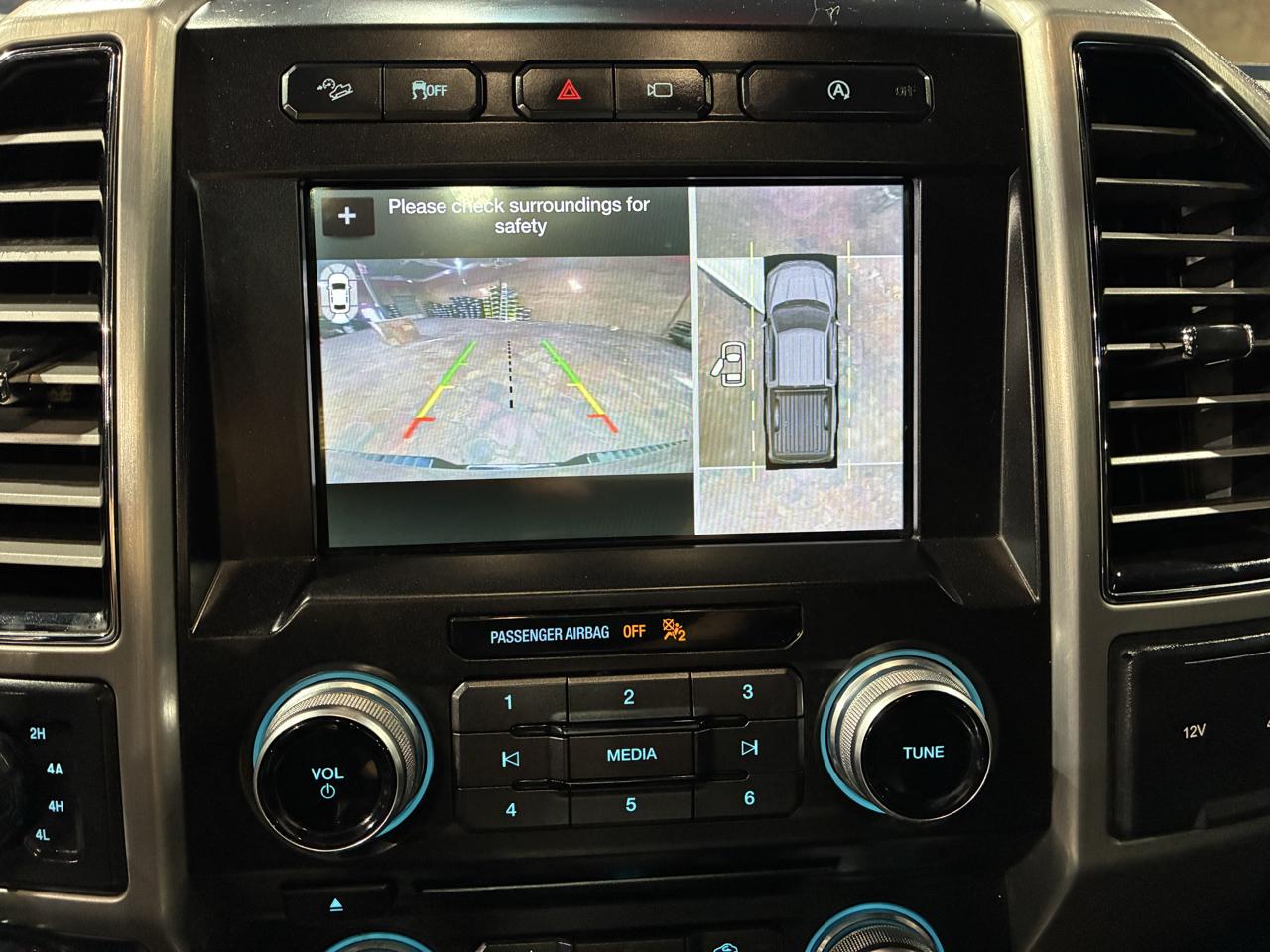 Ford F-150 4WD SuperCrew 157" Platinum 2018