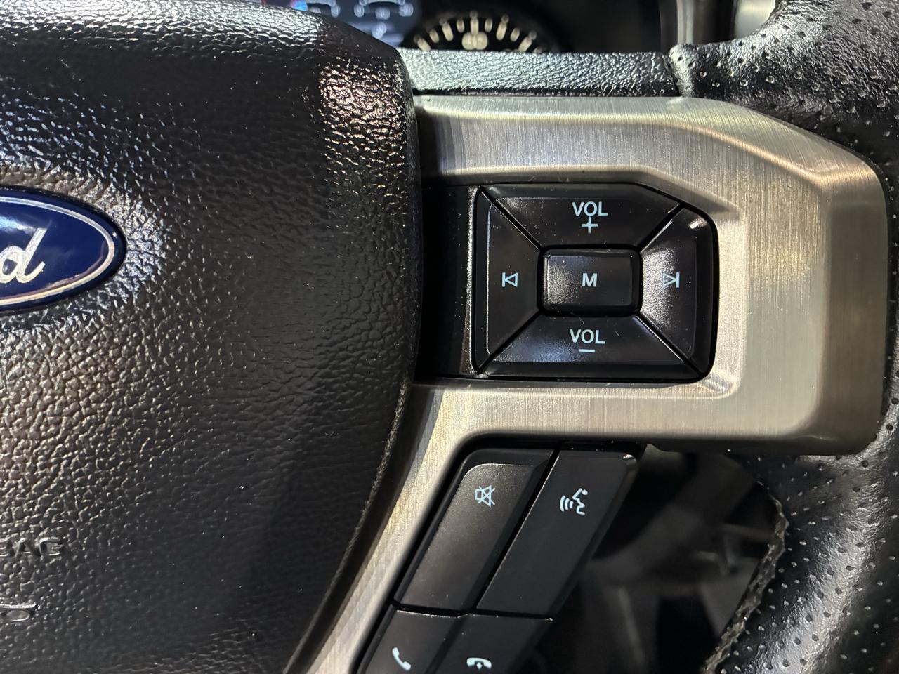 Ford F-150 4WD SuperCrew 157" Platinum 2018