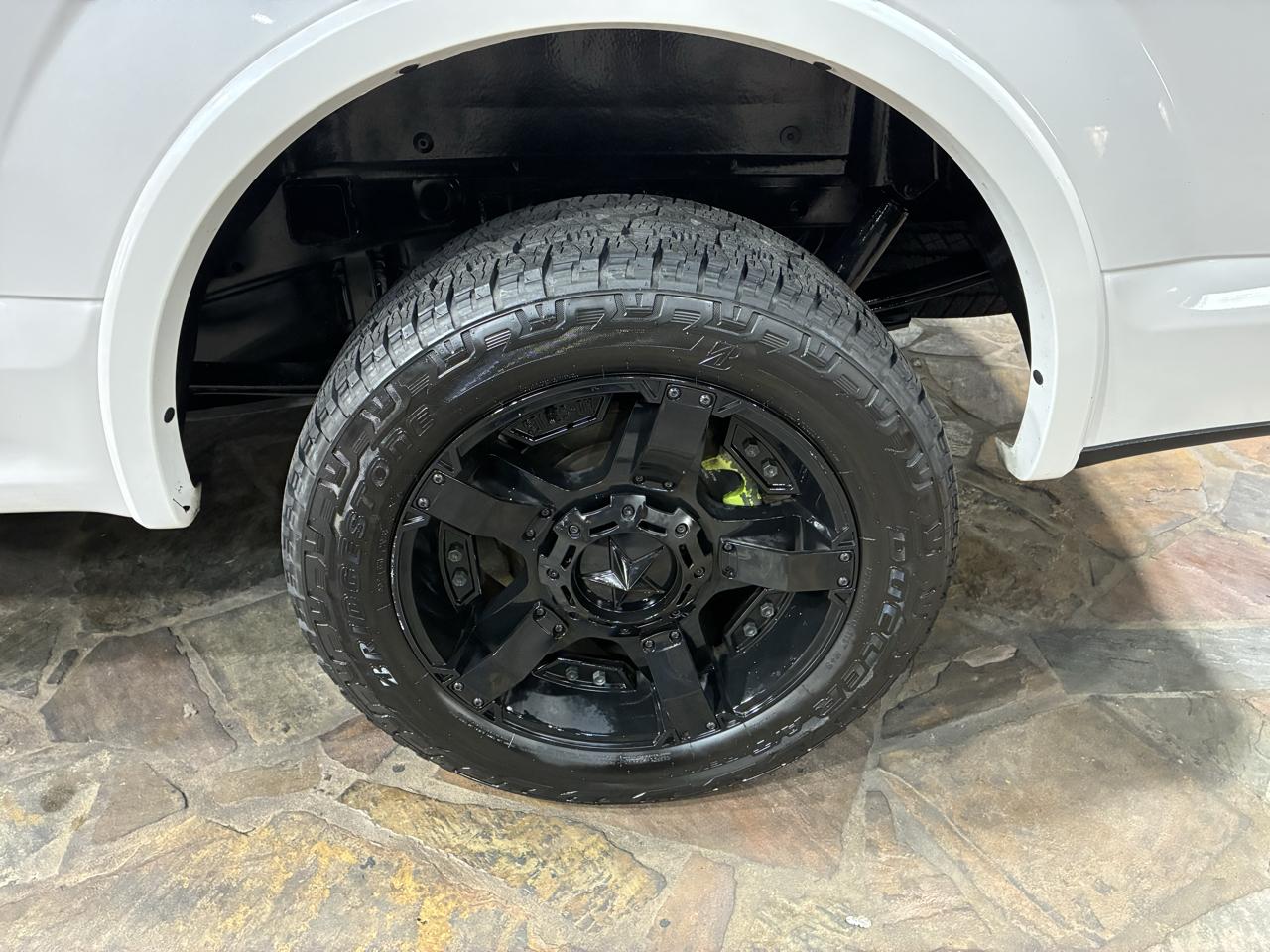 Ford F-150 4WD SuperCrew 157" Platinum 2018