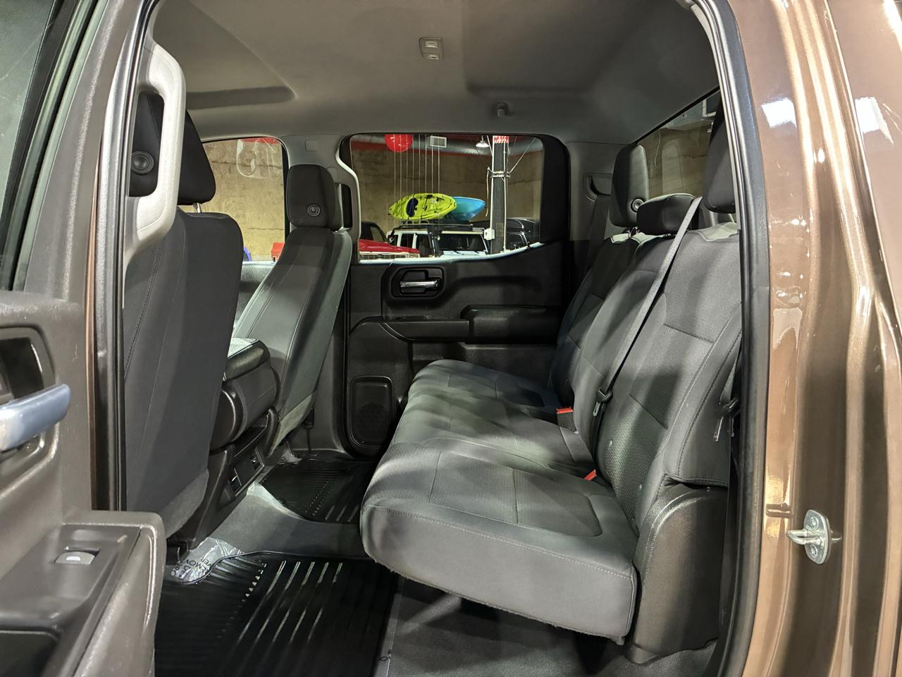 Chevrolet Silverado 1500 4WD Crew Cab 157" Custom 2019
