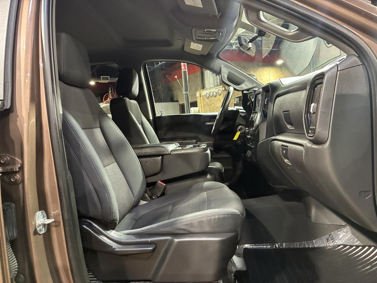 Chevrolet Silverado 1500 4WD Crew Cab 157" Custom 2019