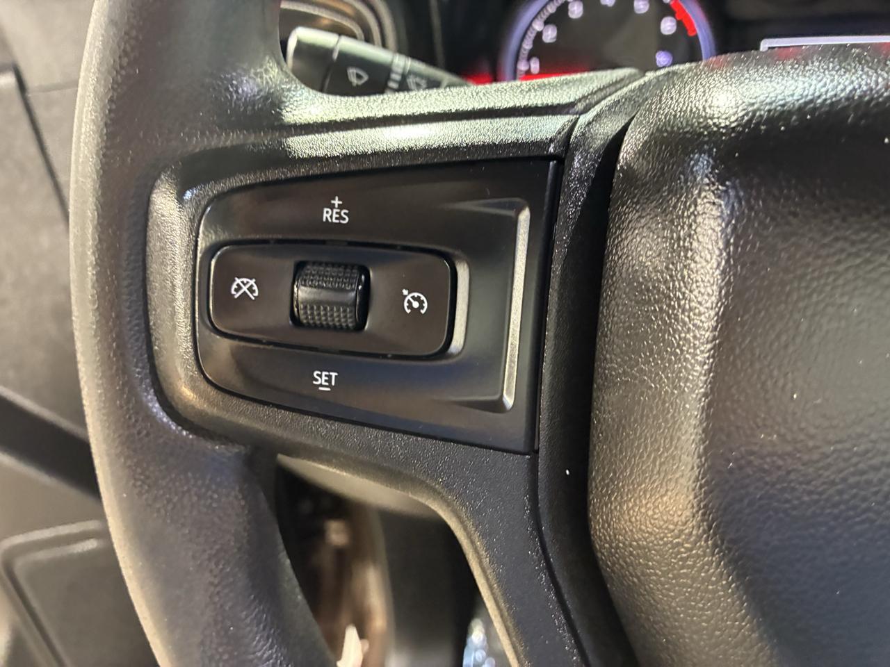 Chevrolet Silverado 1500 4WD Crew Cab 157" Custom 2019