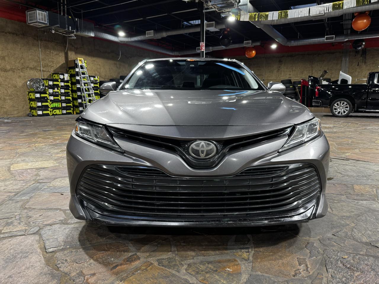 Toyota Camry XLE Auto (Natl) 2019