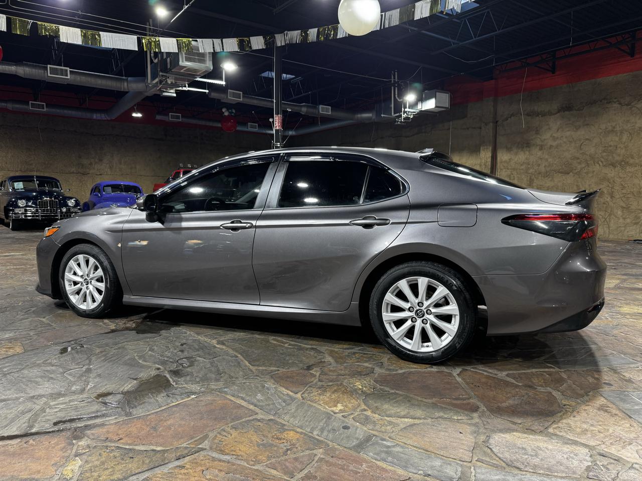 Toyota Camry XLE Auto (Natl) 2019