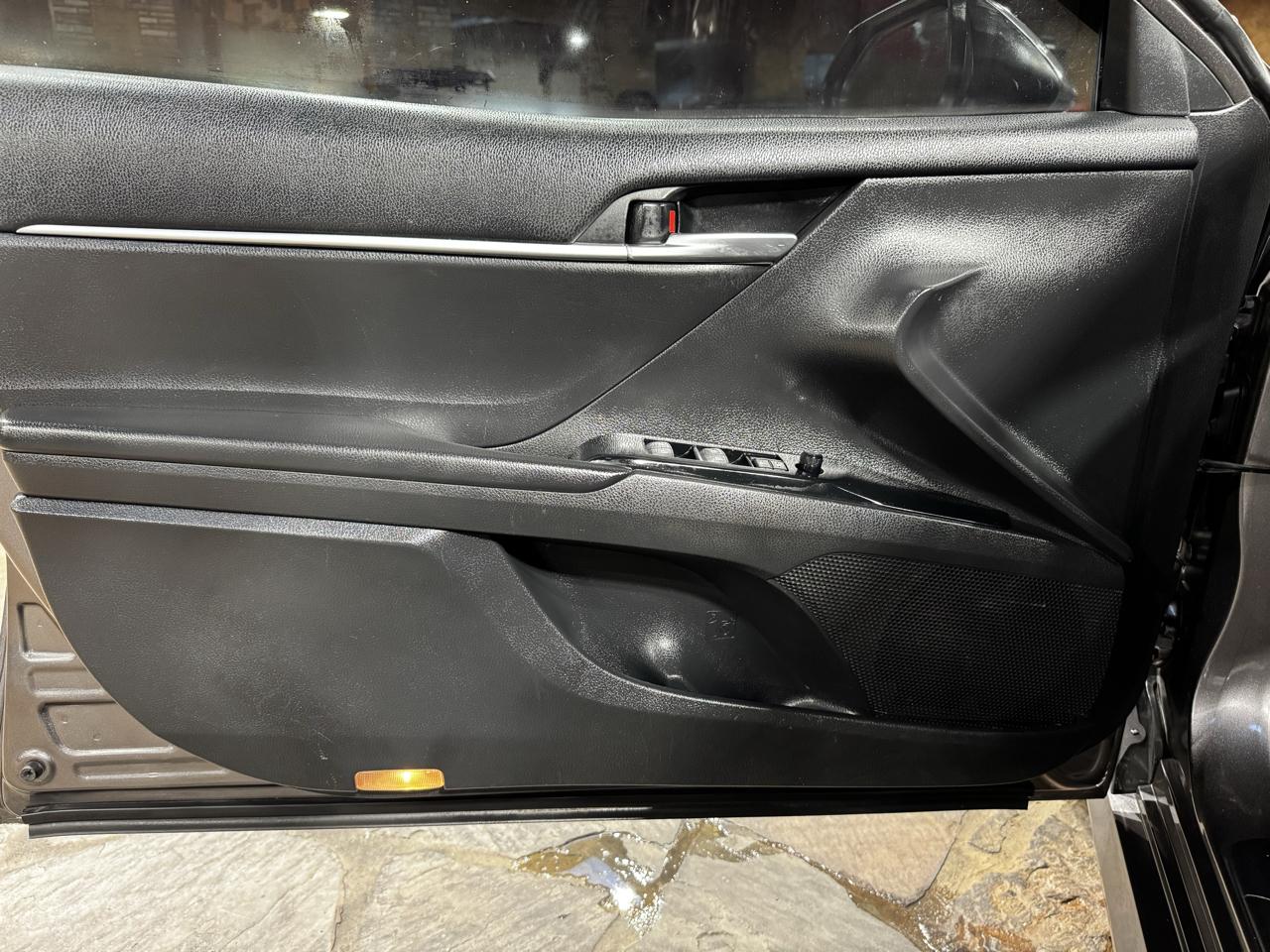 Toyota Camry XLE Auto (Natl) 2019