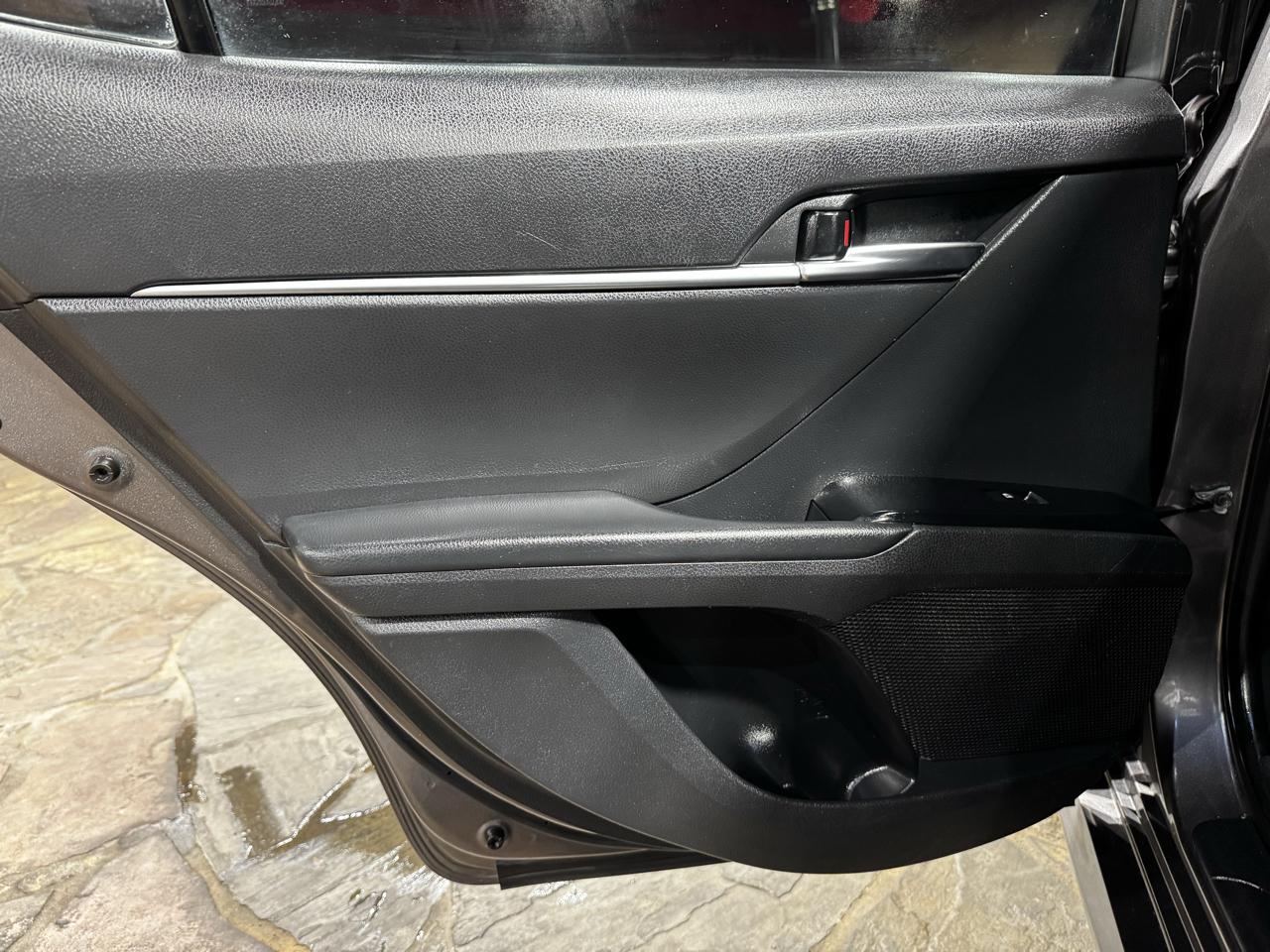 Toyota Camry XLE Auto (Natl) 2019