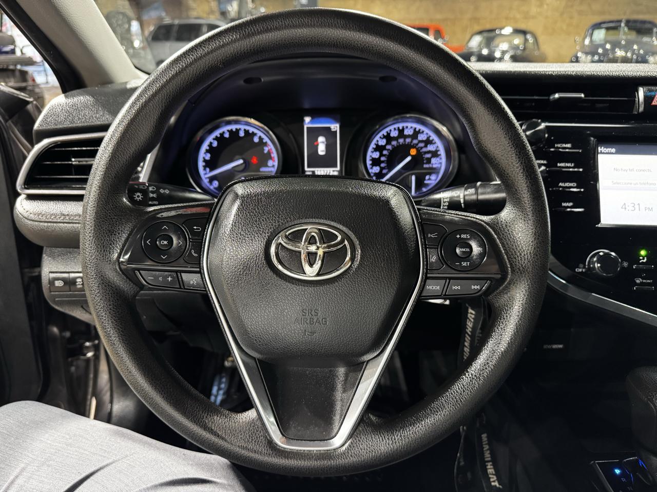 Toyota Camry XLE Auto (Natl) 2019