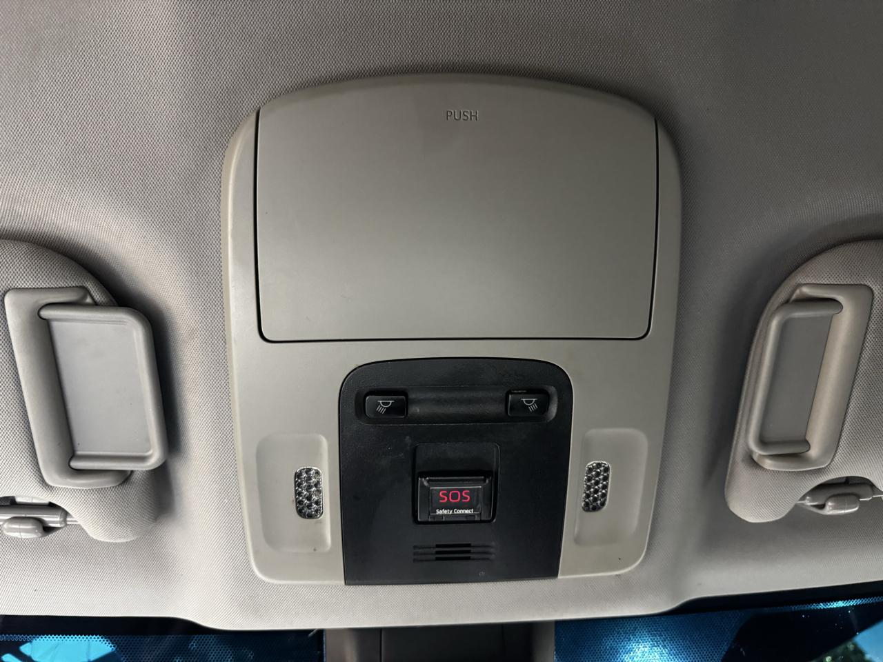 Toyota Camry XLE Auto (Natl) 2019