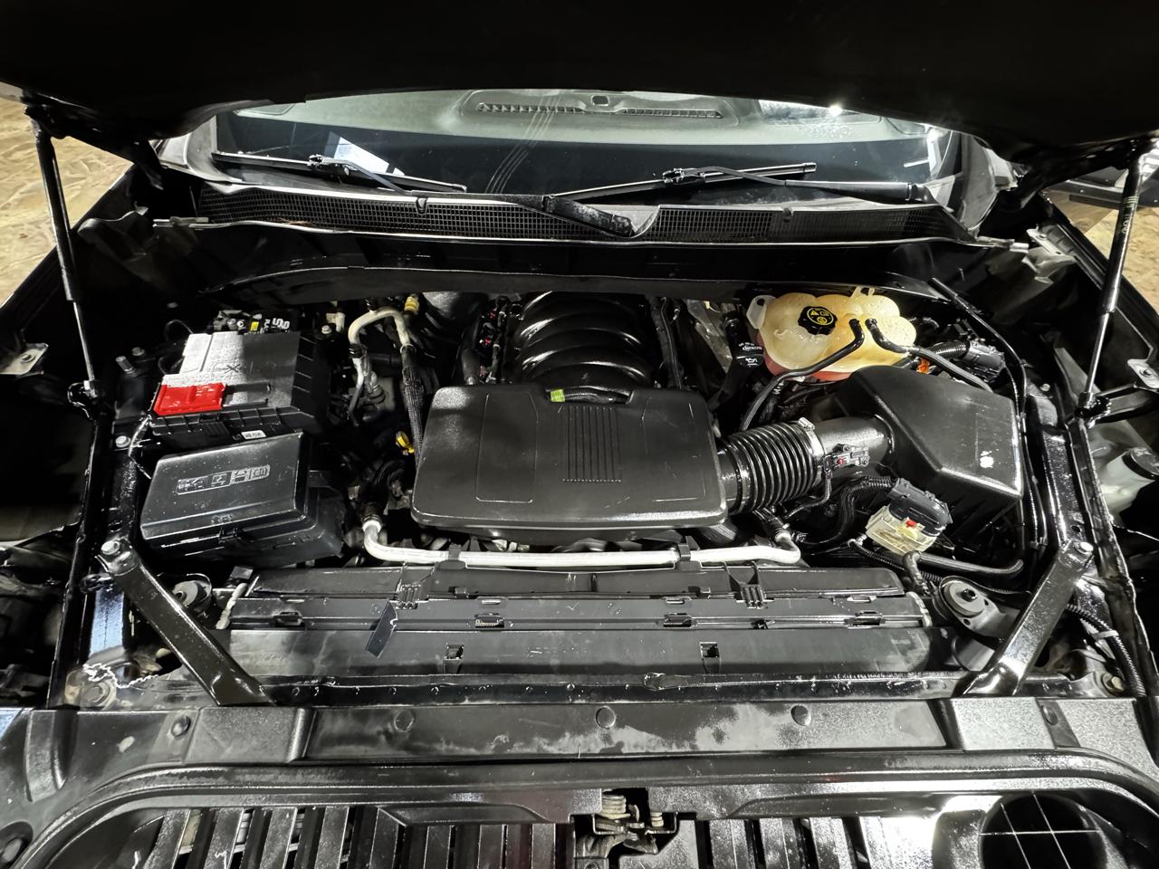 Chevrolet Silverado 1500 4WD Crew Cab 147" High Country 2019