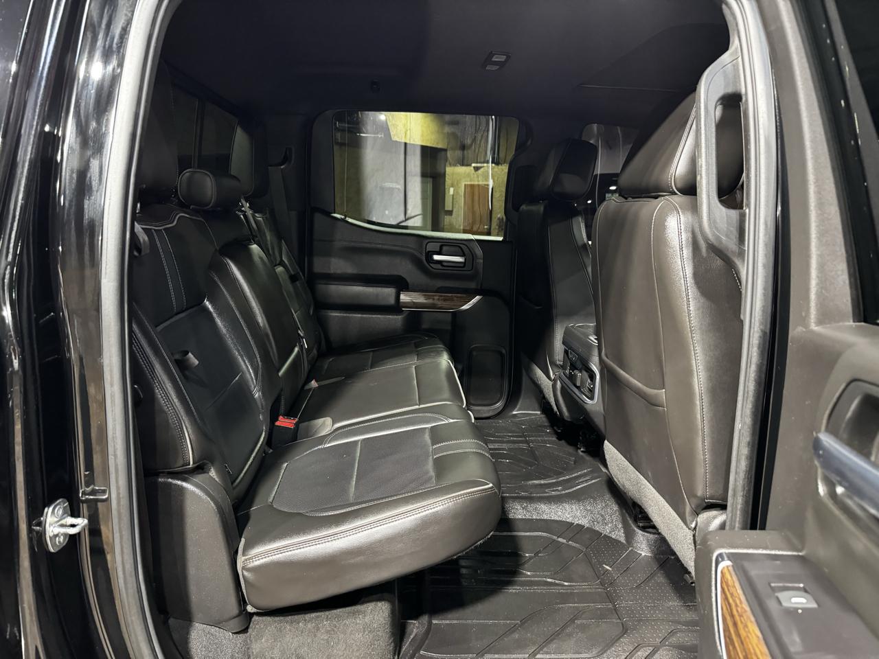Chevrolet Silverado 1500 4WD Crew Cab 147" High Country 2019