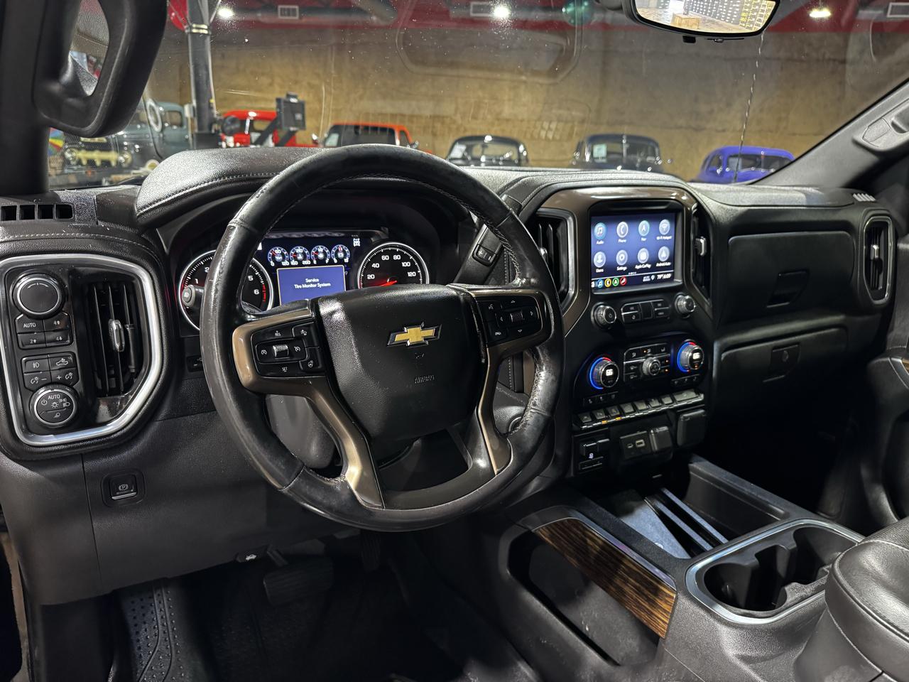 Chevrolet Silverado 1500 4WD Crew Cab 147" High Country 2019