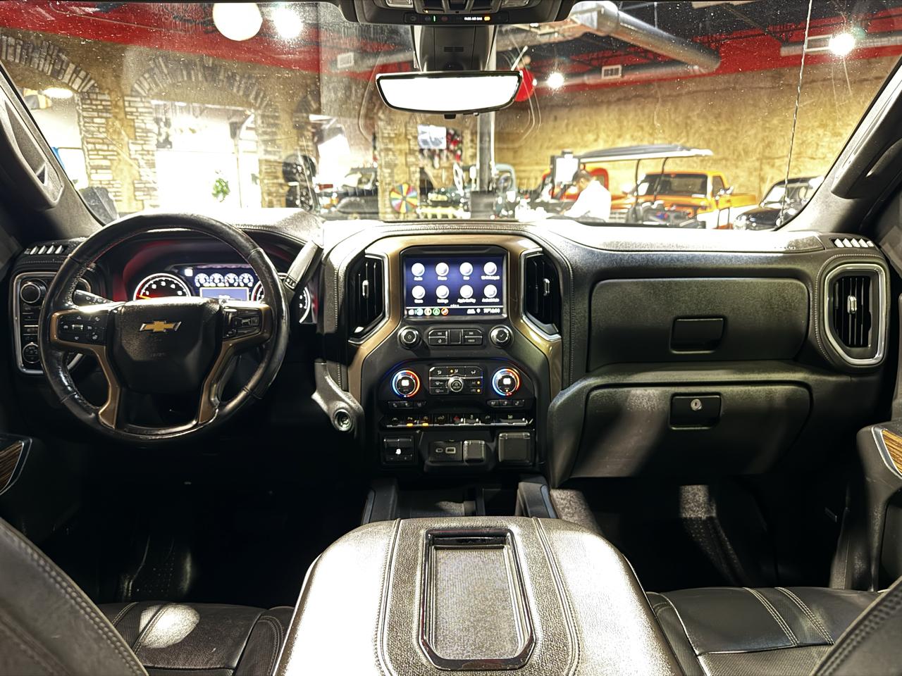 Chevrolet Silverado 1500 4WD Crew Cab 147" High Country 2019