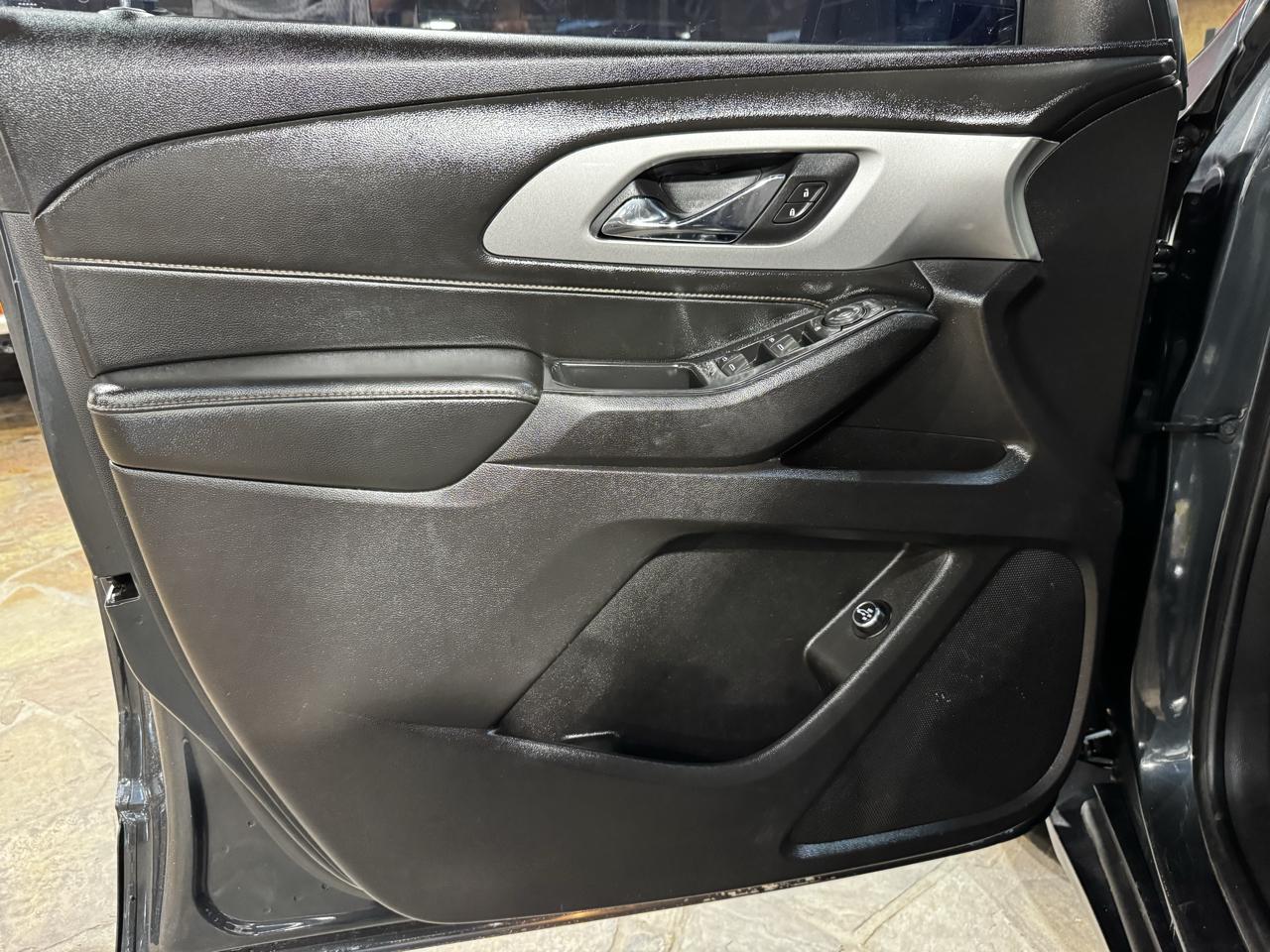 Chevrolet Traverse FWD 4dr LT Cloth w/1LT 2018
