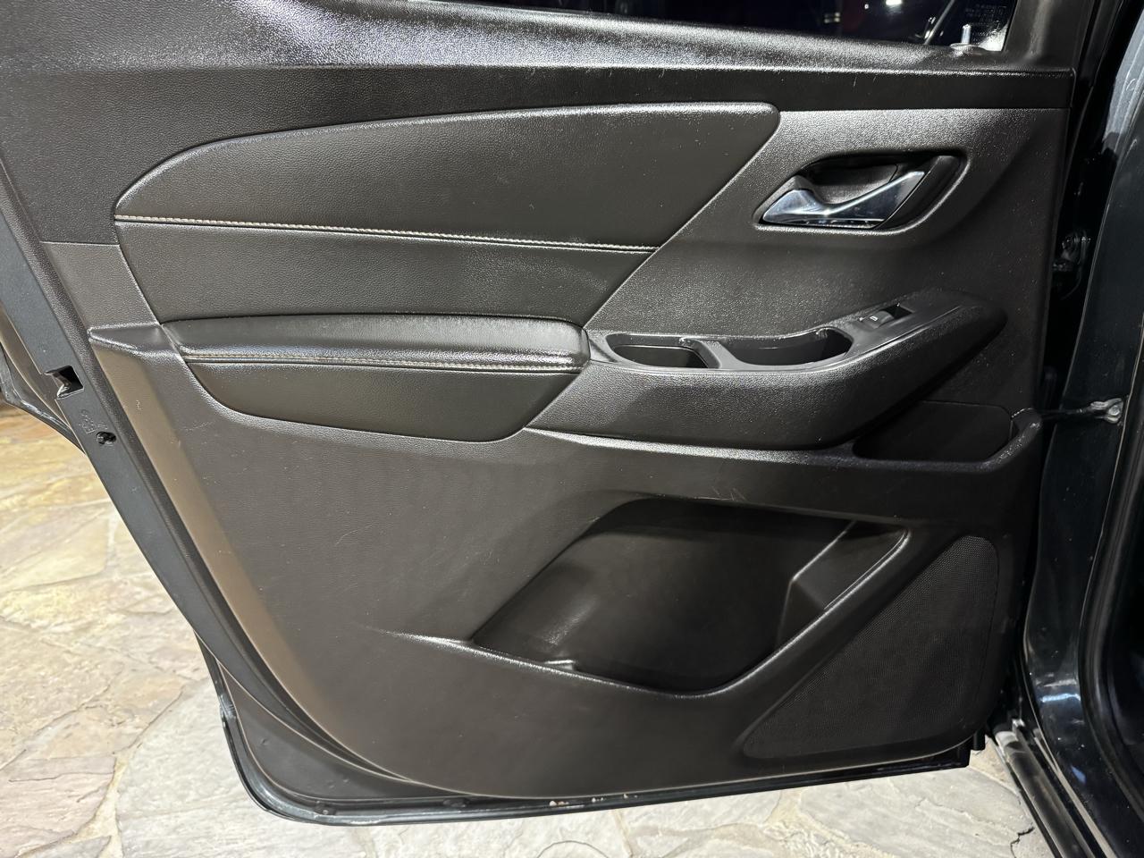 Chevrolet Traverse FWD 4dr LT Cloth w/1LT 2018