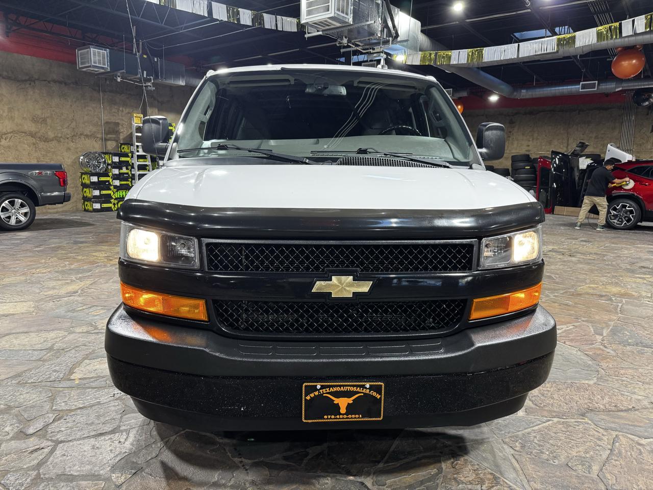 Chevrolet Express Cargo Van RWD 2500 135" 2020