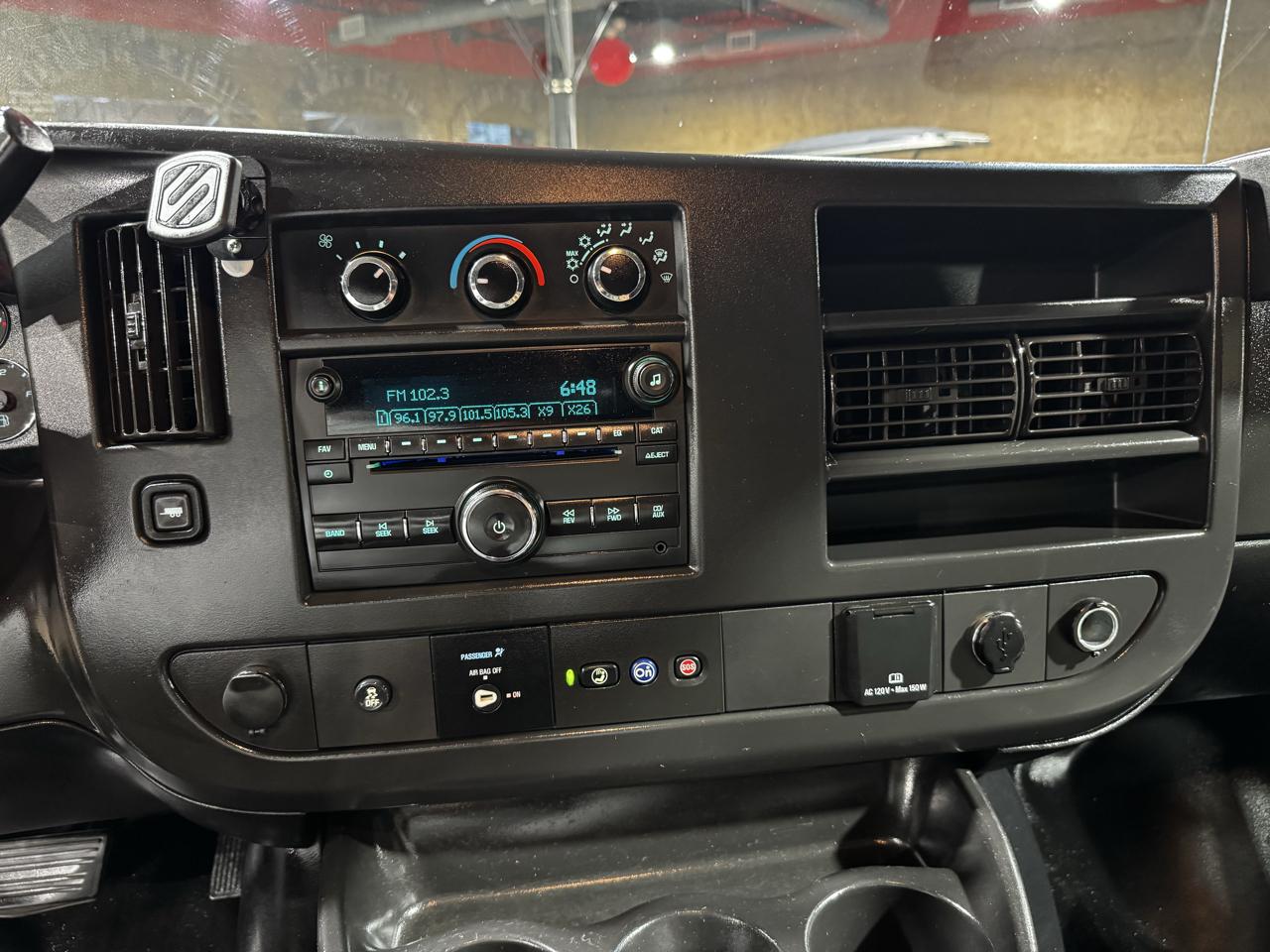 Chevrolet Express Cargo Van RWD 2500 135" 2020