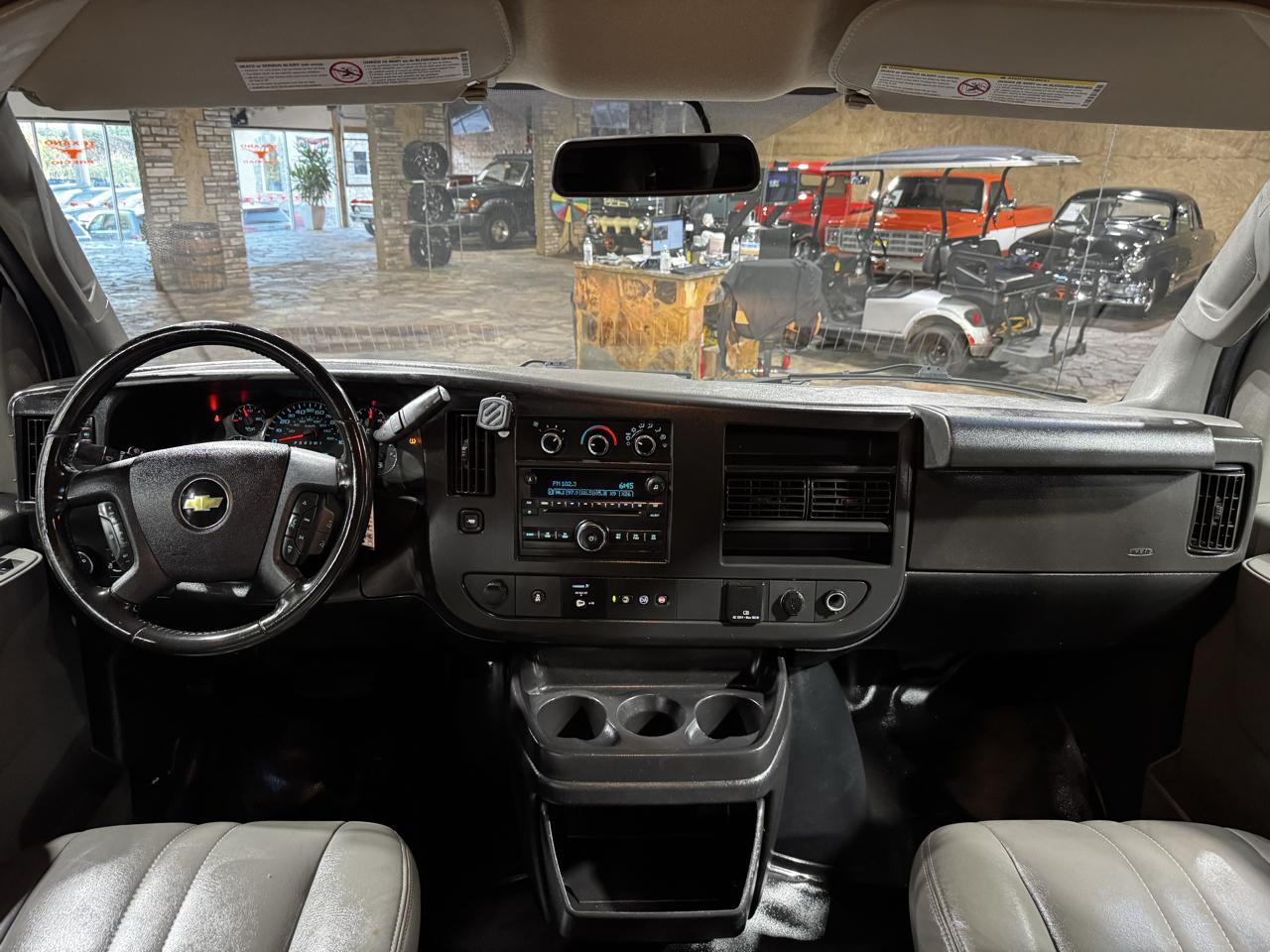 Chevrolet Express Cargo Van RWD 2500 135" 2020