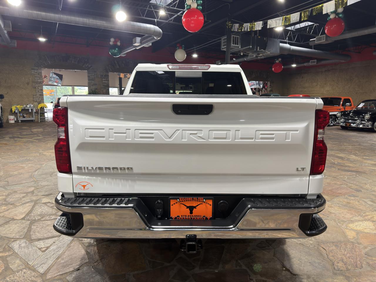 Chevrolet Silverado 1500 2WD Crew Cab 147" LT 2021
