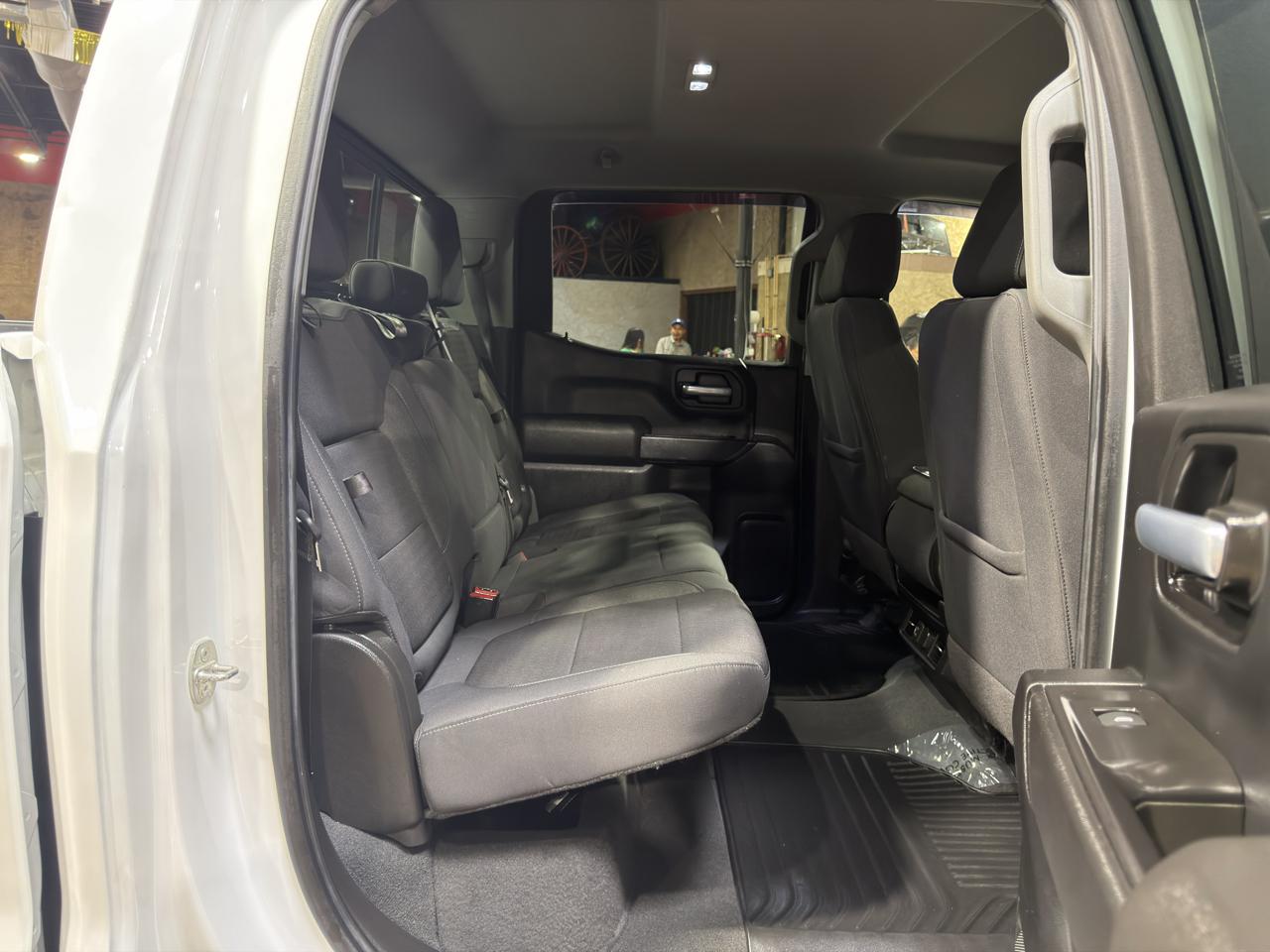 Chevrolet Silverado 1500 2WD Crew Cab 147" LT 2021