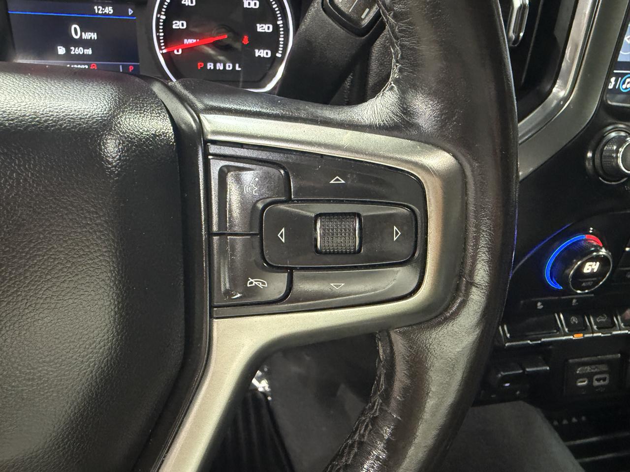 Chevrolet Silverado 1500 2WD Crew Cab 147" LT 2021
