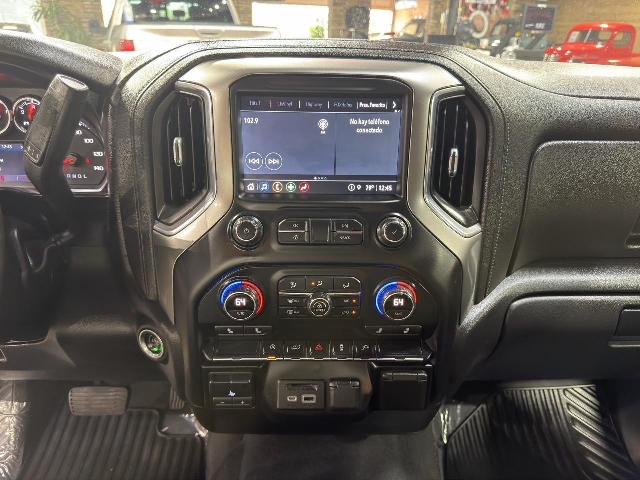 Chevrolet Silverado 1500 2WD Crew Cab 147" LT 2021