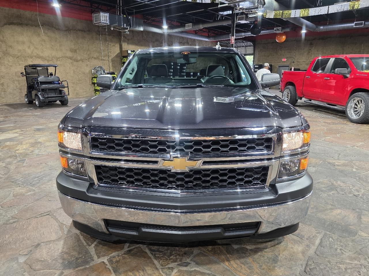 Chevrolet Silverado 1500 2WD Reg Cab 119.0" LS 2015
