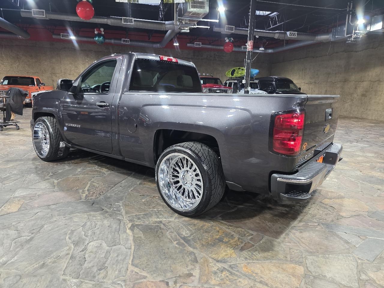 Chevrolet Silverado 1500 2WD Reg Cab 119.0" LS 2015